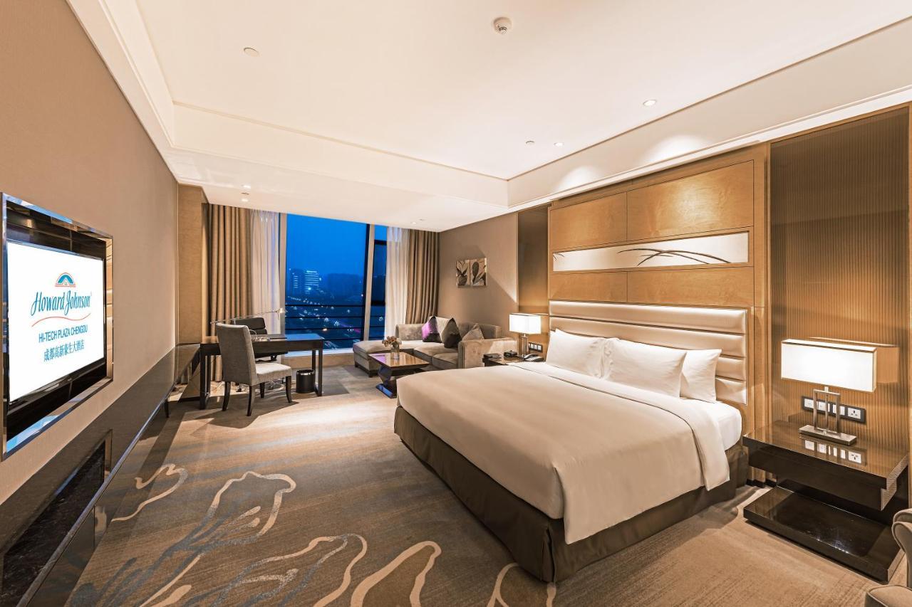 โฮวาร์ดจอร์นสันไฮเทคพลาซ่าเฉิงตู Hotel ภายนอก รูปภาพ