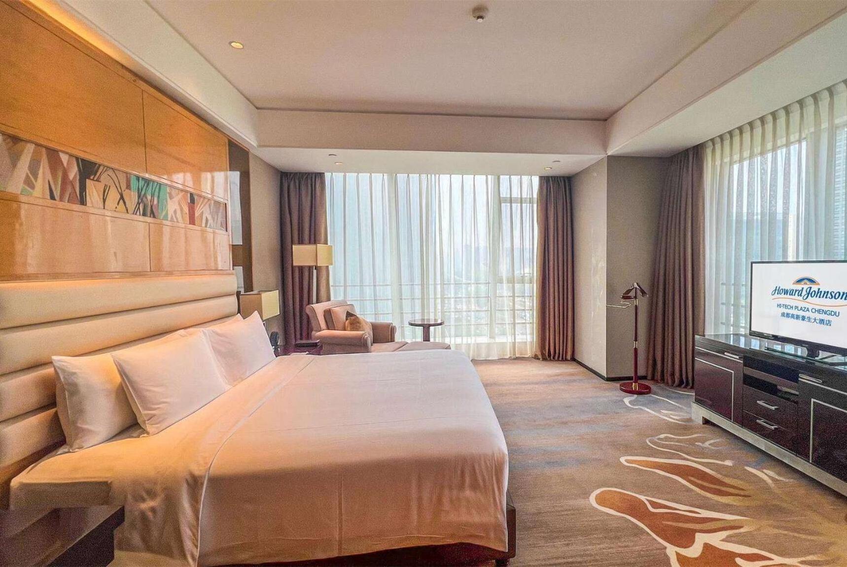 โฮวาร์ดจอร์นสันไฮเทคพลาซ่าเฉิงตู Hotel ภายนอก รูปภาพ